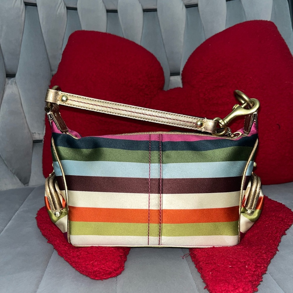 Coach legacy kisslock bag